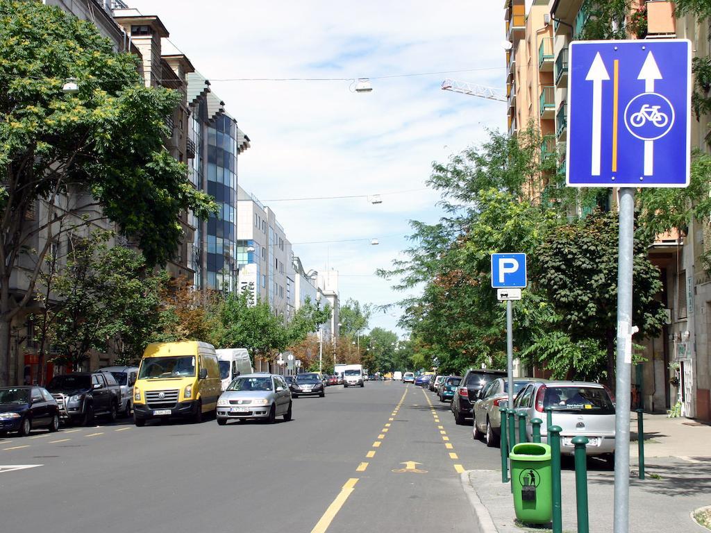 Arriva Apartment, Optional Indoor Parking Budapest Luaran gambar