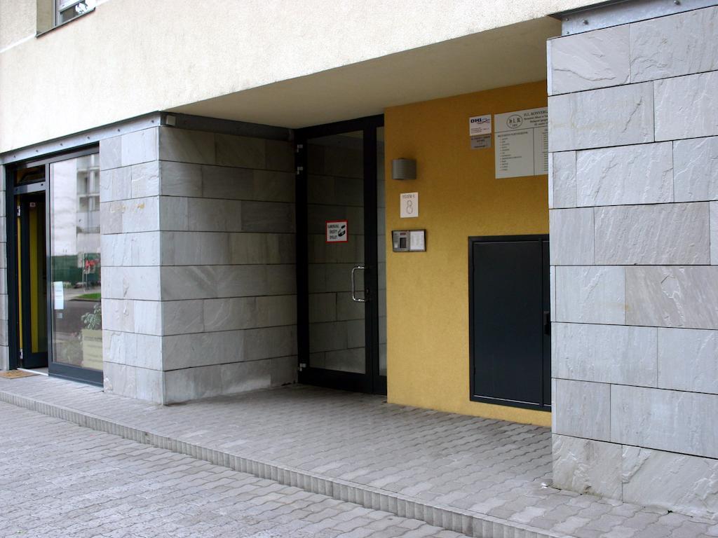 Arriva Apartment, Optional Indoor Parking Budapest Luaran gambar